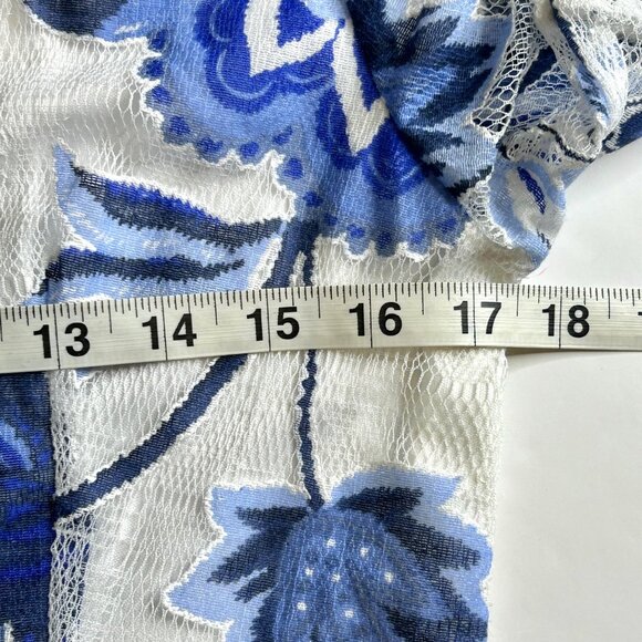 Entro Women's Blue and White Bell Sleeve Floral Large Dress - Picture 9 of 12